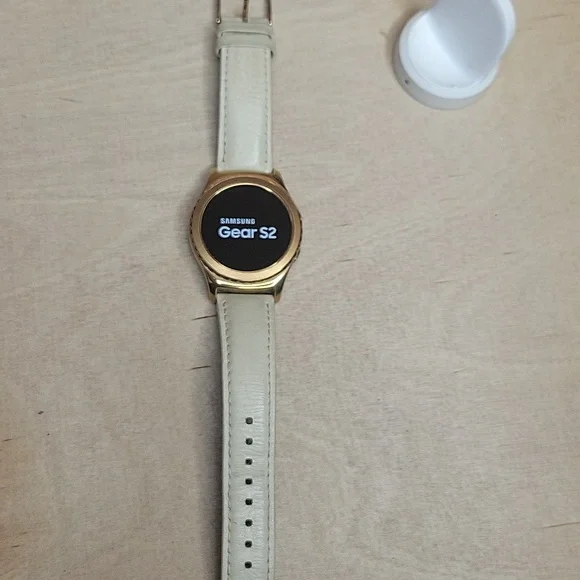 Samsung Galaxy Gear S2 Rose Gold Smartwatch Watch - Picture 2 of 7